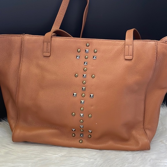 Lucky Brand Handbags - Lucky Brand shoulder bag